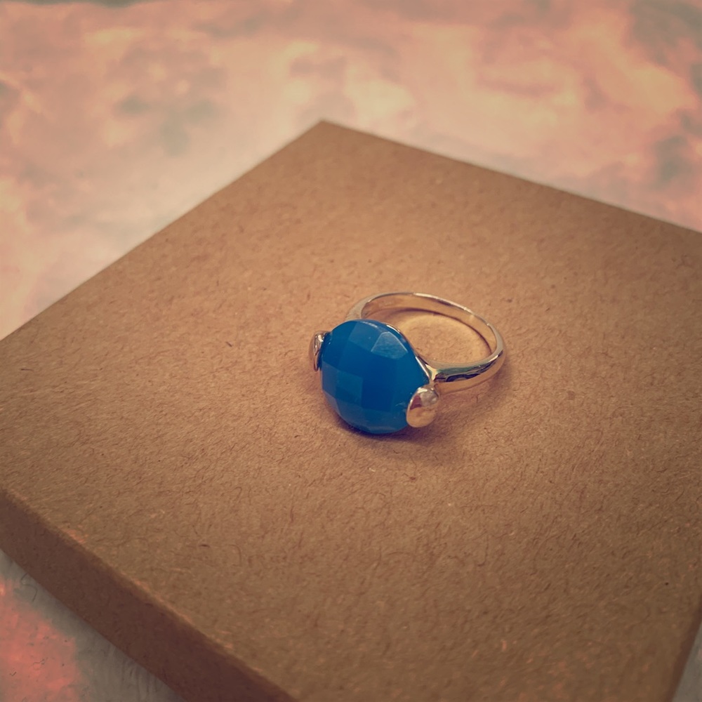 Gorgeous silver ring with bright blue stone